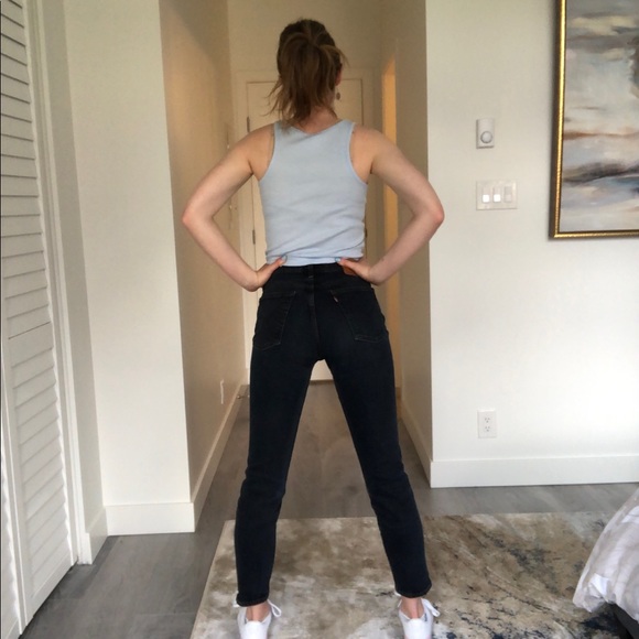 Levi’s size 25 wedgie dark wash jeans - Picture 6 of 16